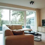 - Modern With Garage Near The Oostende