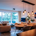 - Modern With Garage Near The Apartmán *